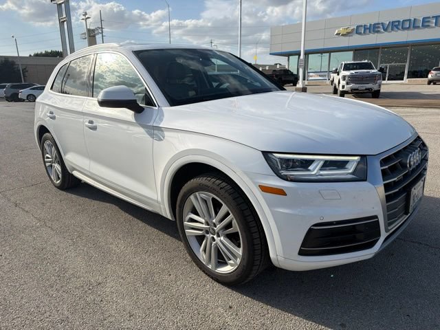 2018 Audi Q5 2.0T quattro S tronic Premium Plus's photo