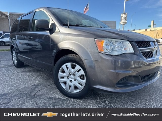 2018 Dodge Grand Caravan SE's photo