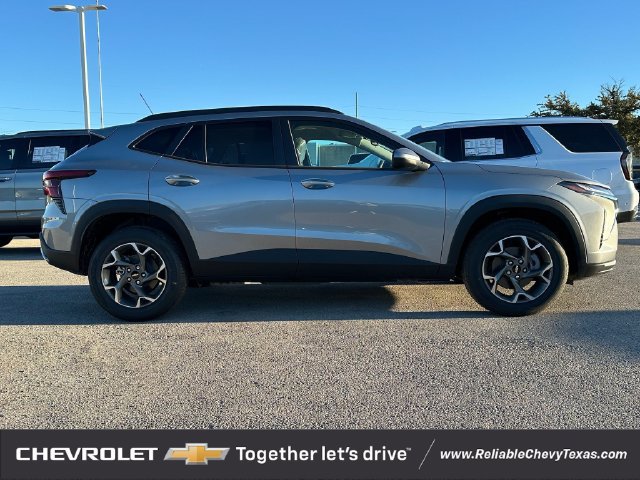 New 2026 Chevrolet Trax LT SUV