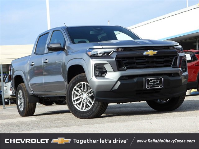 2026 Chevrolet Colorado LT photo 2