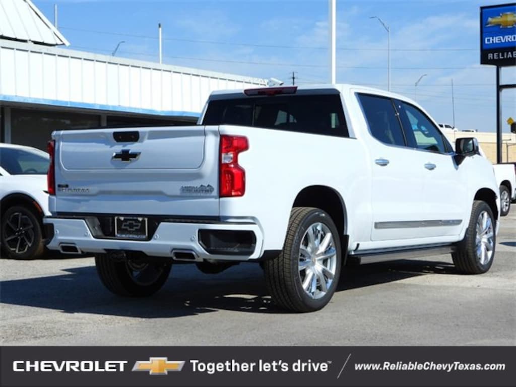 New 2026 Chevrolet Silverado 1500 High Country Truck Crew Cab