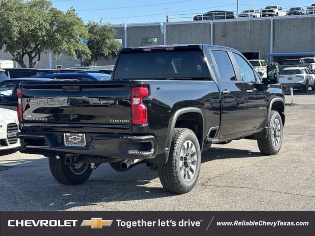 New 2026 Chevrolet Silverado 2500 HD Custom Truck Crew Cab