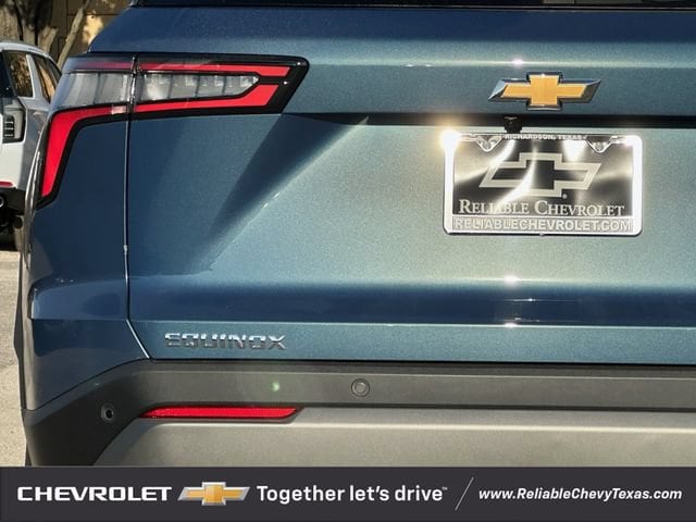 2027 Chevrolet Equinox LT - Photo 6
