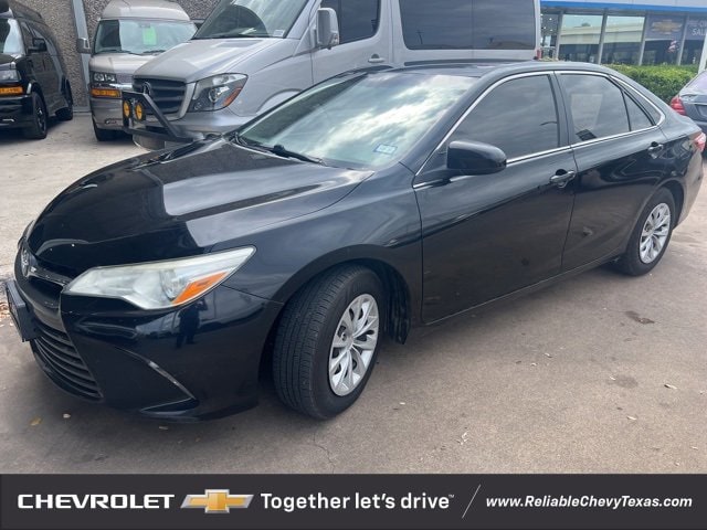 Used 2016 Toyota Camry LE with VIN 4T1BF1FK6GU134368 for sale in Richardson, TX