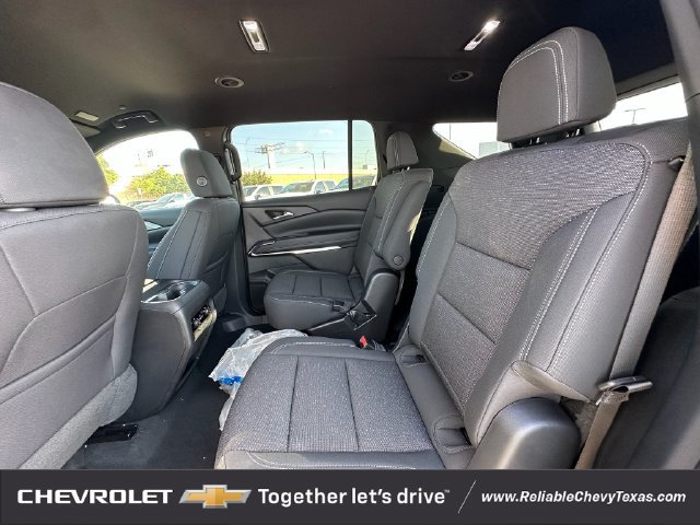 2027 Chevrolet Traverse LT - Photo 25