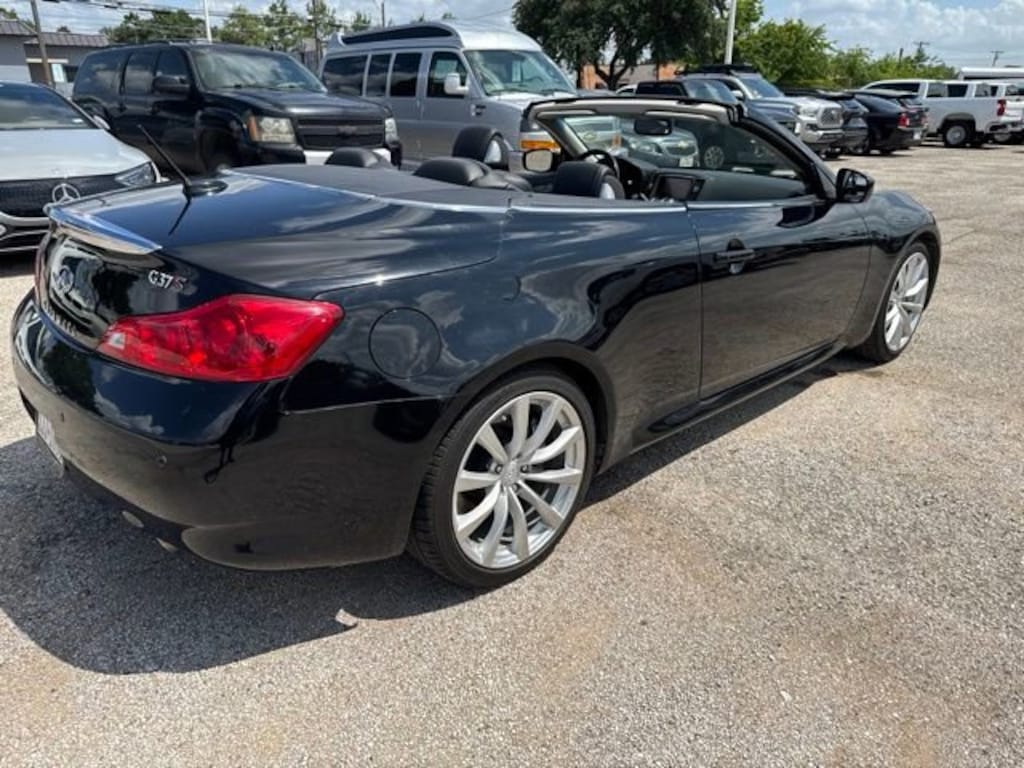 Used 2010 INFINITI G37 Convertible Base Convertible