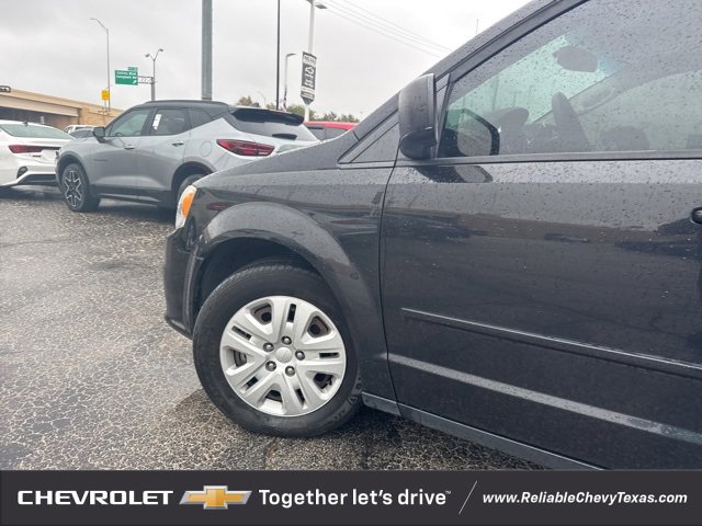 2017 Dodge Grand Caravan SE SXT Express photo 4