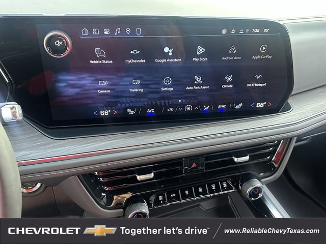 2026 Chevrolet Suburban LT - Photo 17