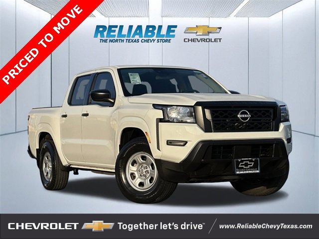 2022 Nissan Frontier S's photo