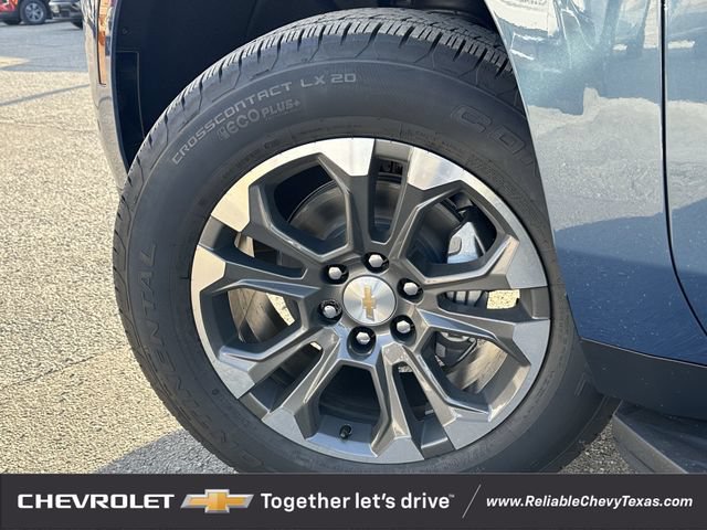 2026 Chevrolet Suburban LT - Photo 11