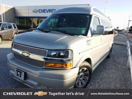 2021 Chevrolet Express Passenger 3500 1LS Van Extended Passenger Van