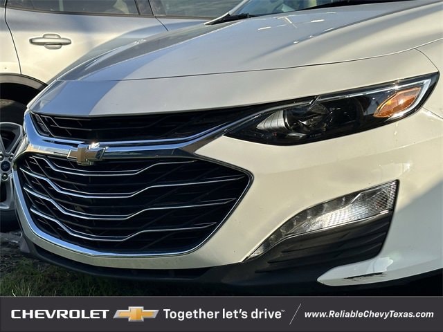 Used 2024 Chevrolet Malibu 1LT with VIN 1G1ZD5ST9RF111410 for sale in Richardson, TX