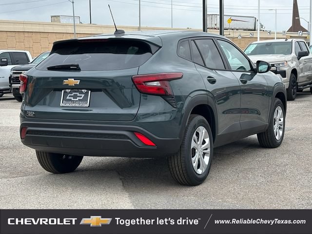 2026 Chevrolet Trax LS - Photo 4