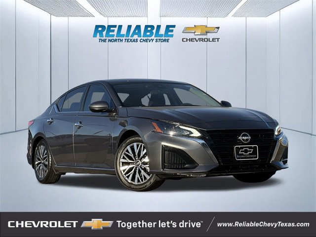 2023 Nissan Altima SV