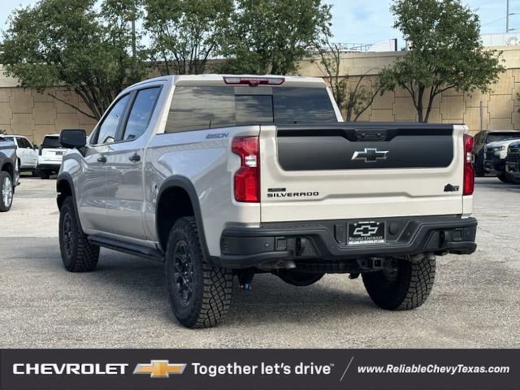 New 2026 Chevrolet Silverado 1500 ZR2 Truck Crew Cab