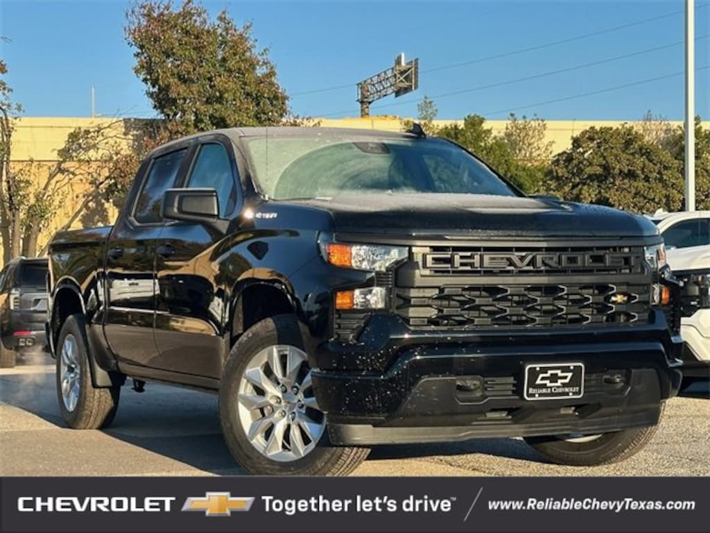 New 2026 Chevrolet Silverado 1500 Custom Truck Crew Cab
