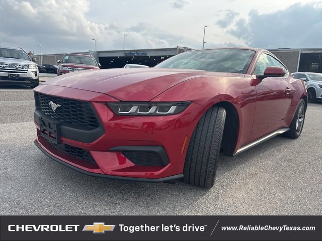 2024 Ford Mustang EcoBoost photo 2