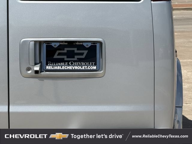 2025 Chevrolet Express Cargo Work Van - Photo 8