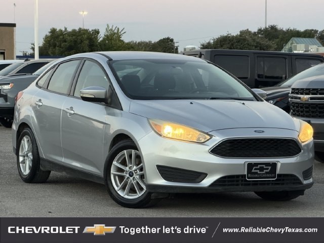 Used 2017 Ford Focus SE with VIN 1FADP3F20HL288433 for sale in Richardson, TX
