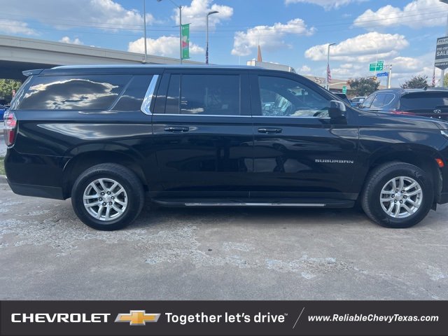 2022 Chevrolet Suburban LS photo 4