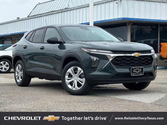 2026 Chevrolet Trax LS - Photo 2