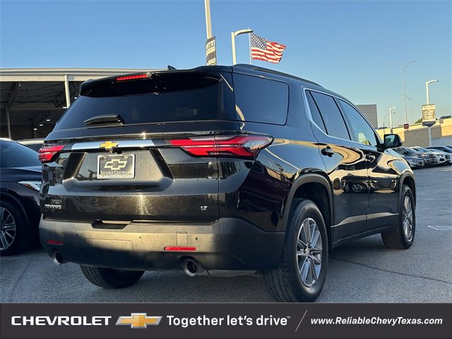 2022 Chevrolet Traverse Leather photo 3