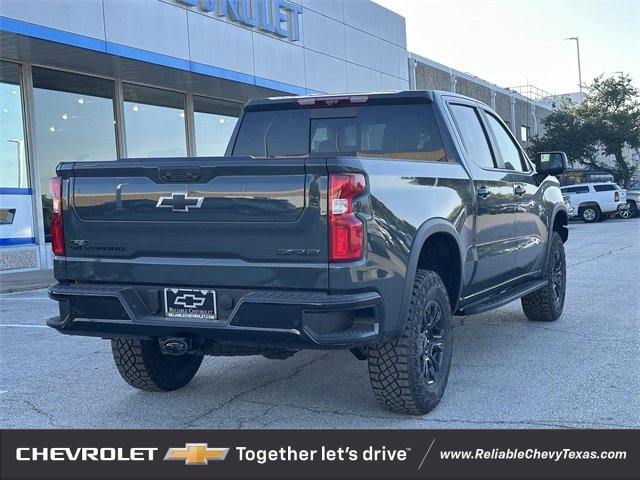 2025 Chevrolet Silverado 1500 ZR2 photo 4