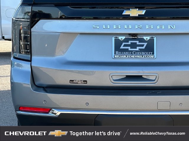 2026 Chevrolet Suburban LT - Photo 6
