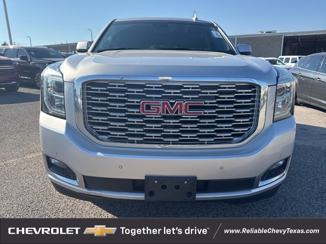 2019 Gmc Yukon SLT photo 2