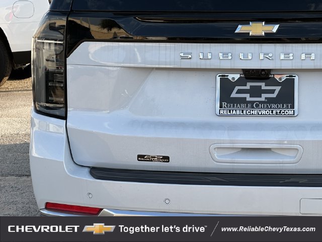 2026 Chevrolet Suburban High Country - Photo 6