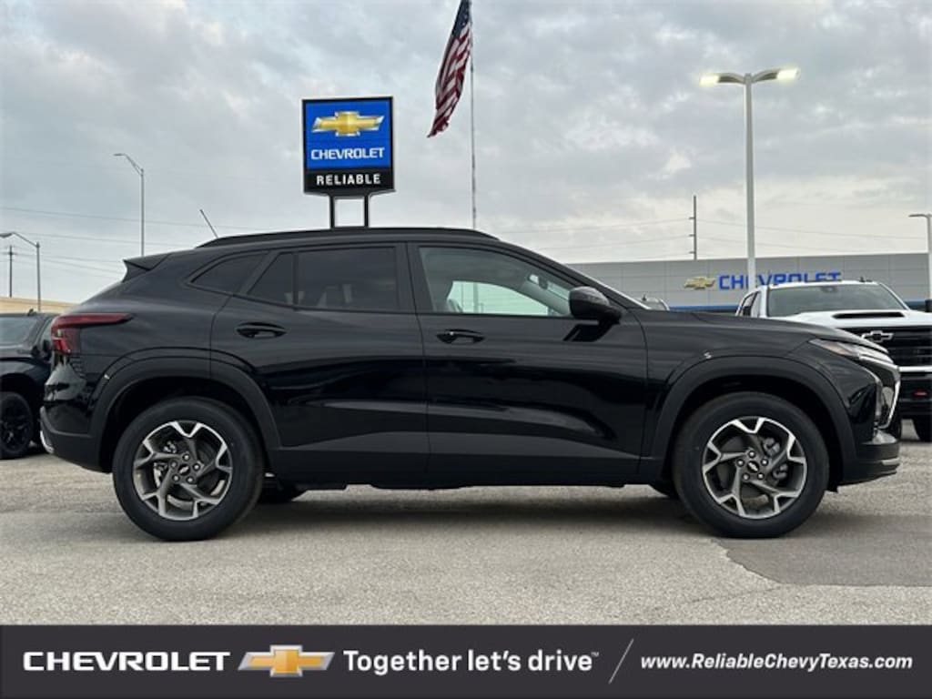 New 2026 Chevrolet Trax LT SUV