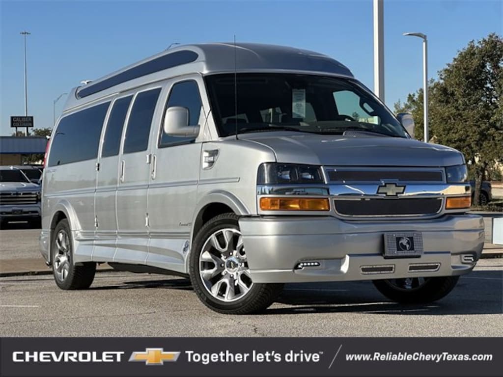 New 2025 Chevrolet Express Cargo 2500 WT Van