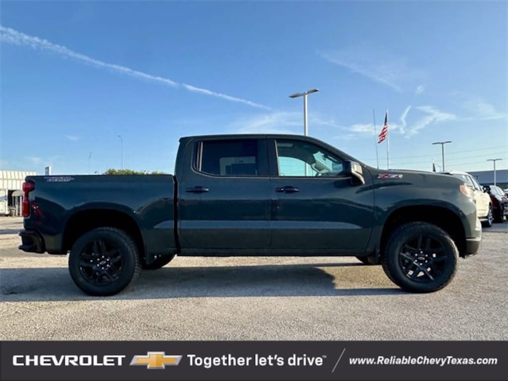 New 2025 Chevrolet Silverado 1500 LT Trail Boss Truck Crew Cab