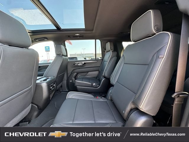 2026 Chevrolet Suburban Premier - Photo 24