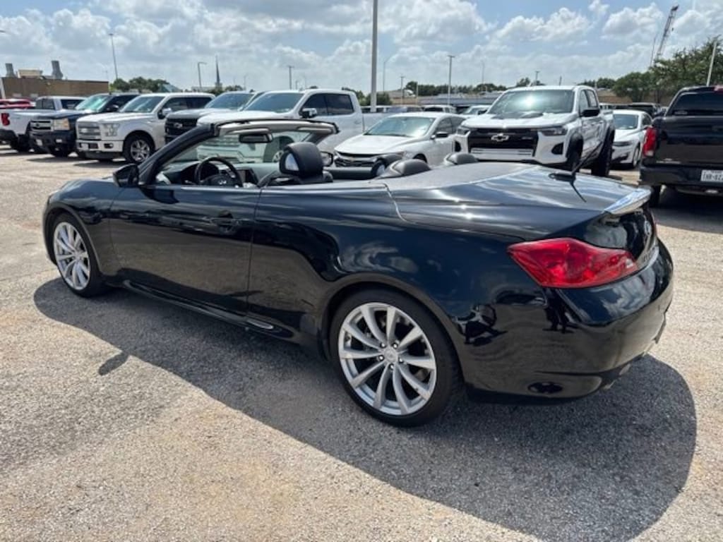 Used 2010 INFINITI G37 Convertible Base Convertible