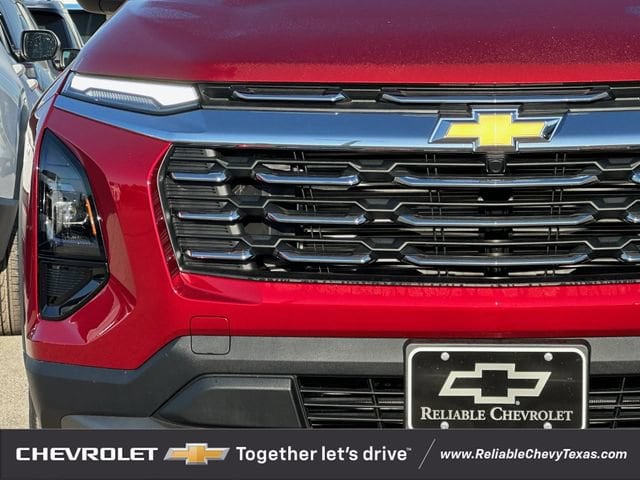 2027 Chevrolet Equinox LT - Photo 8