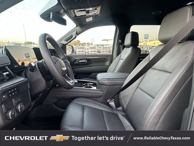 2026 Chevrolet Suburban LT - Photo 22