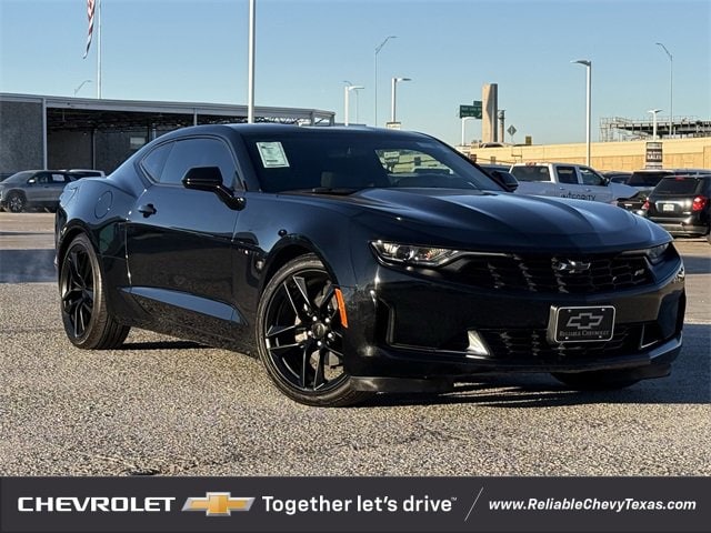 2024 Chevrolet Camaro 1LT Coupe RWD