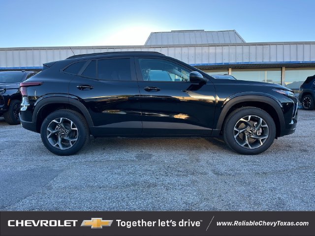 New 2026 Chevrolet Trax LT SUV