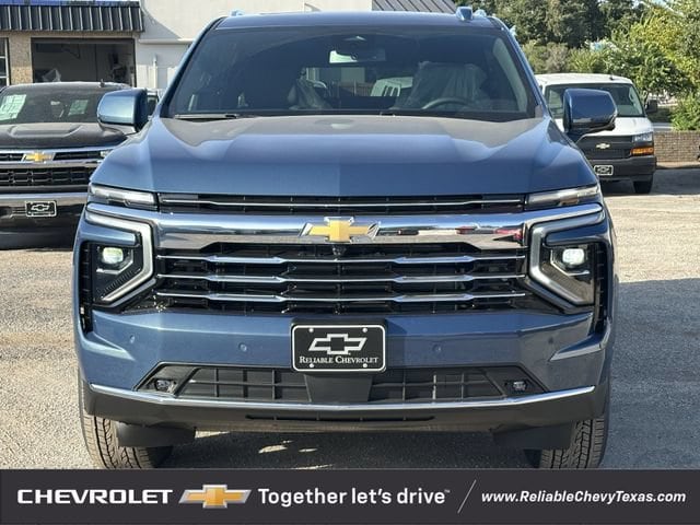 2026 Chevrolet Suburban LT - Photo 9
