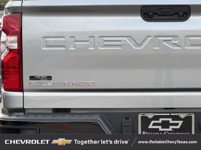 2026 Chevrolet Silverado 2500 HD Custom - Photo 6
