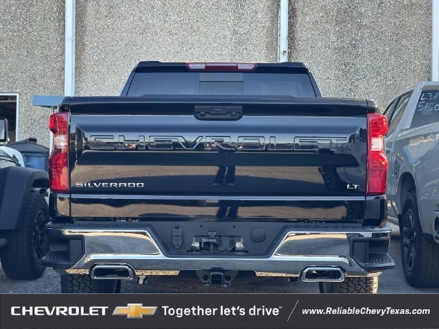 New 2026 Black Chevrolet LT image 4