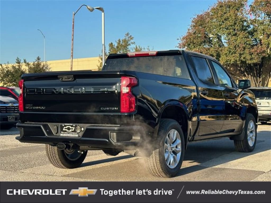 New 2026 Chevrolet Silverado 1500 Custom Truck Crew Cab