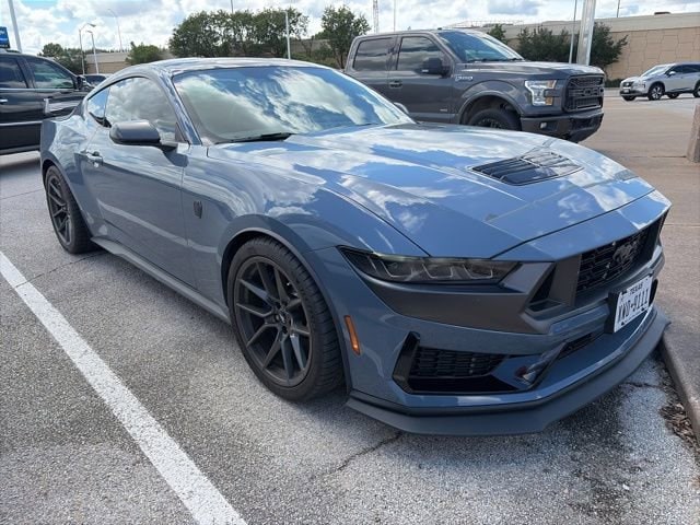 2025 Ford Mustang Dark Horse's photo