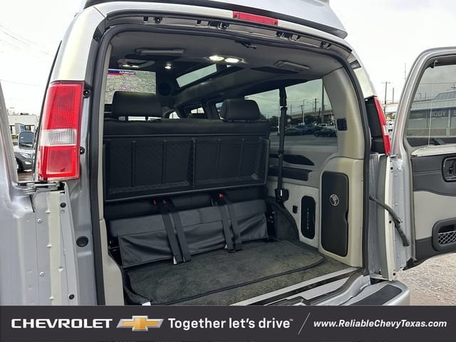 2025 Chevrolet Express Cargo Work Van - Photo 35
