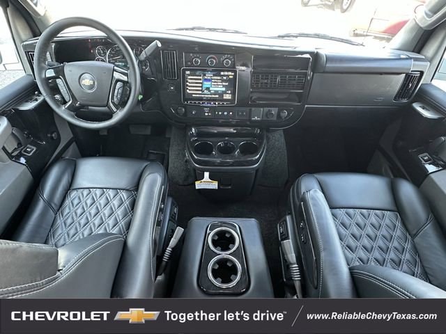 2025 Chevrolet Express Cargo Work Van - Photo 13