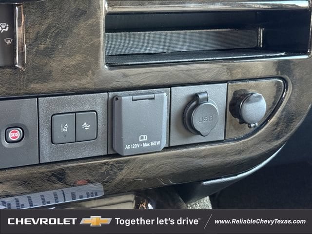 2026 Chevrolet Express Cargo Work Van - Photo 19
