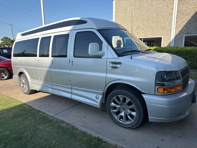 2022 Chevrolet Express 2500 Extended Work Van HD's photo