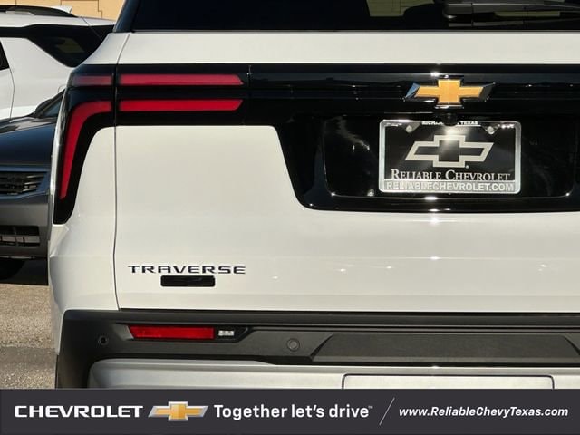 2025 Chevrolet Traverse LT - Photo 6