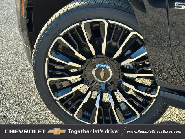 2026 Chevrolet Suburban High Country - Photo 10